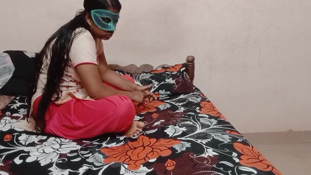 Indian Girl Takes Her Husbands Penis In Her Mouth