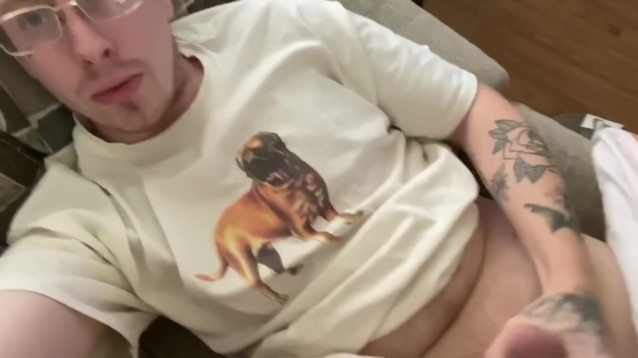 Fantasizing Tatted Boy Masterbating Jerking Off Raw Things About Wet Vagina And Bubble Asses Rubbing