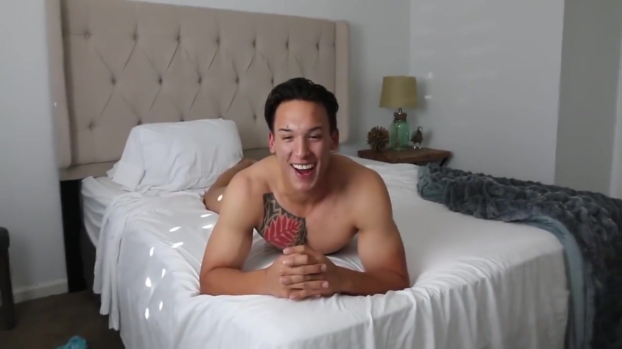 Gabriel Jordan - Tall Tattoo Stud Jerks Off