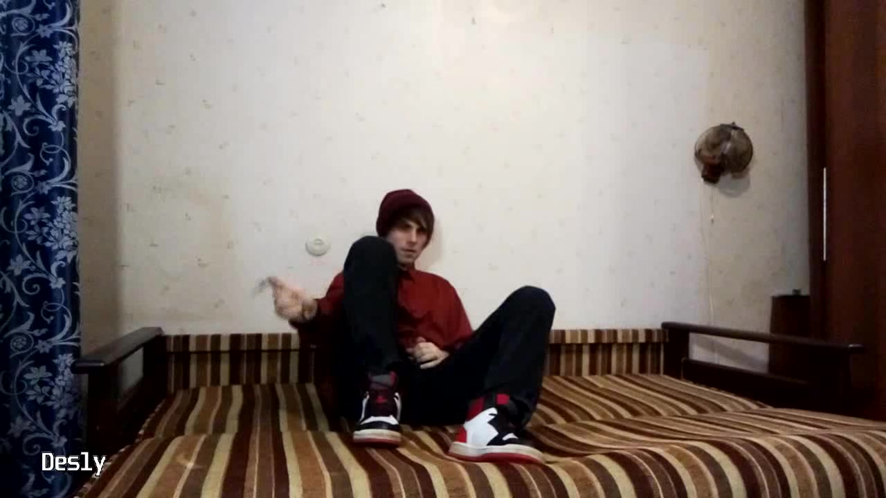 Emo skater twink licks own cum on sneakers