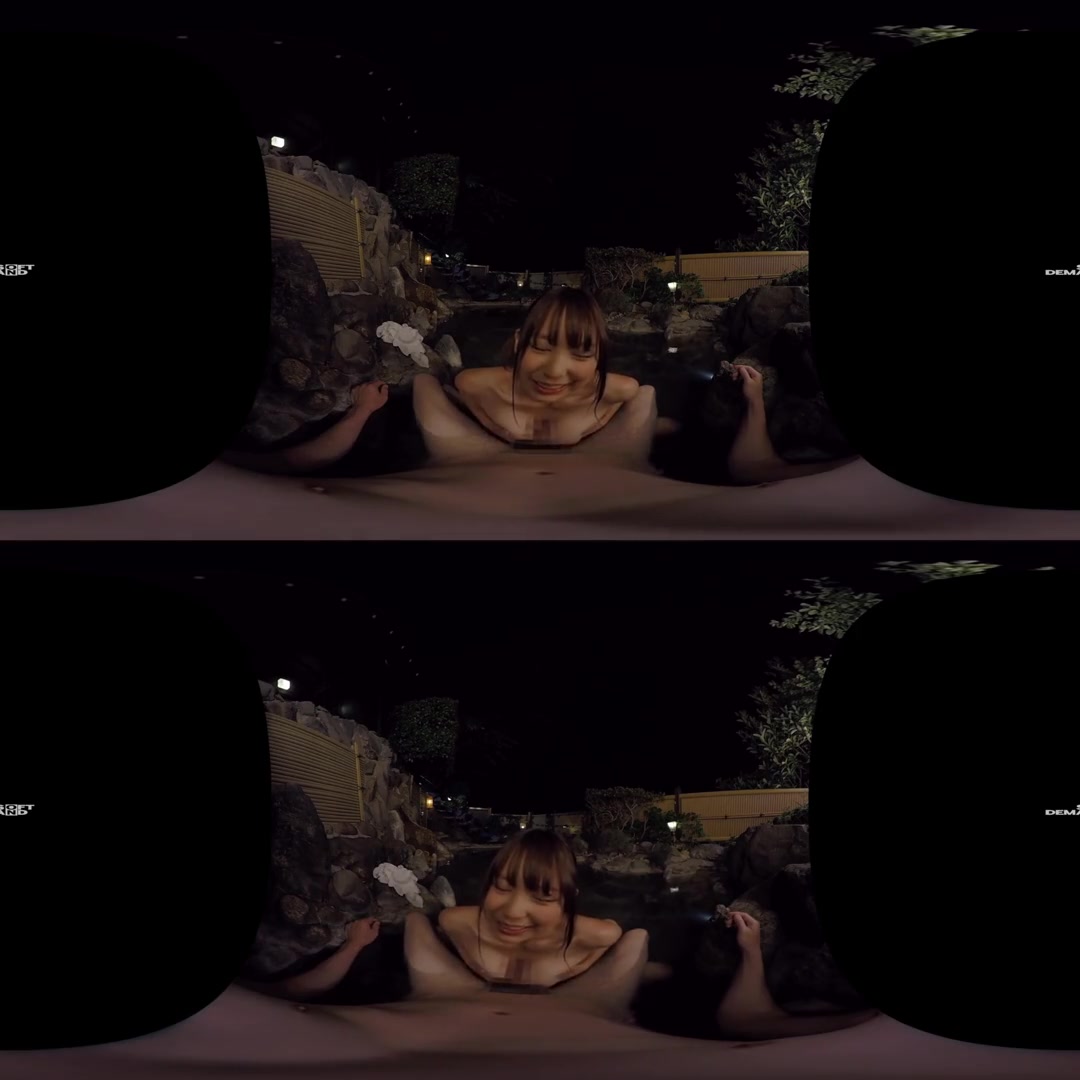At the Outdoor Mixed Onsen, I Happened to be Alone with a Bit Tit Beauty; Busty Babe in a Hot Spring