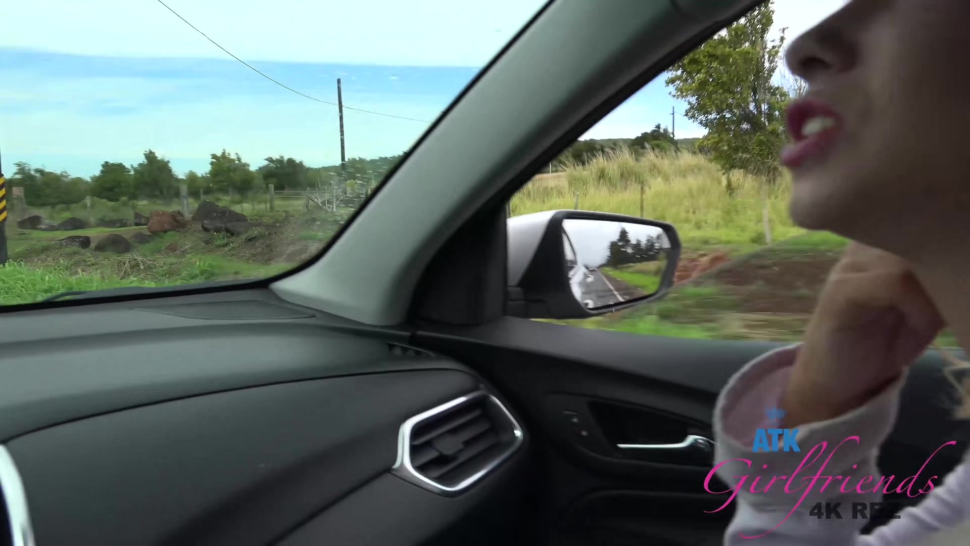 Kenzie Playing With Her Pussy And Getting Hot In The Car