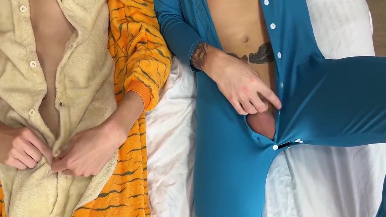 Three Cute Guys Were Playing And Then They Got Bored And Started To Fuck Each Other 10 Min - Ethan Lestray, Max Gen And Sandro Jenner
