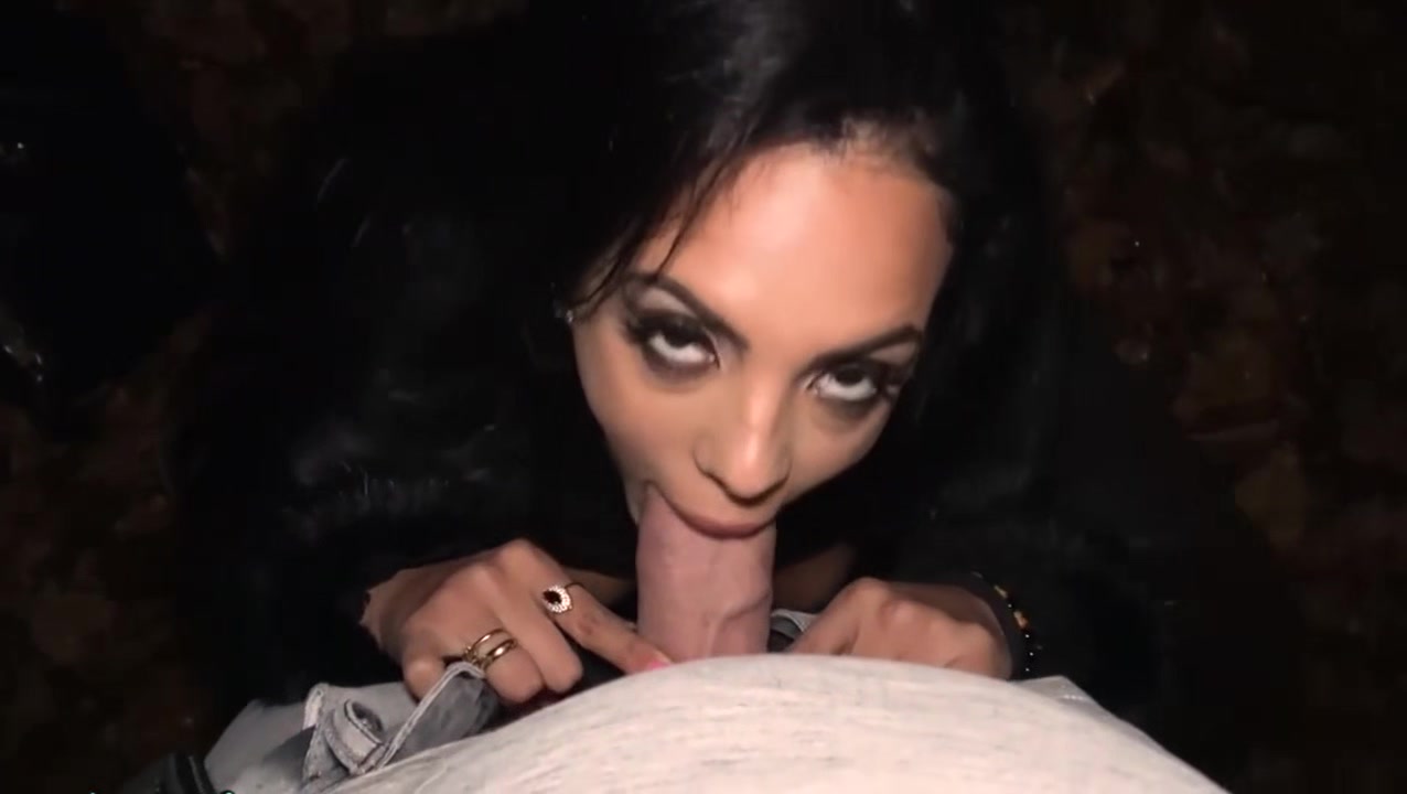 Spanish hottie gets seduced