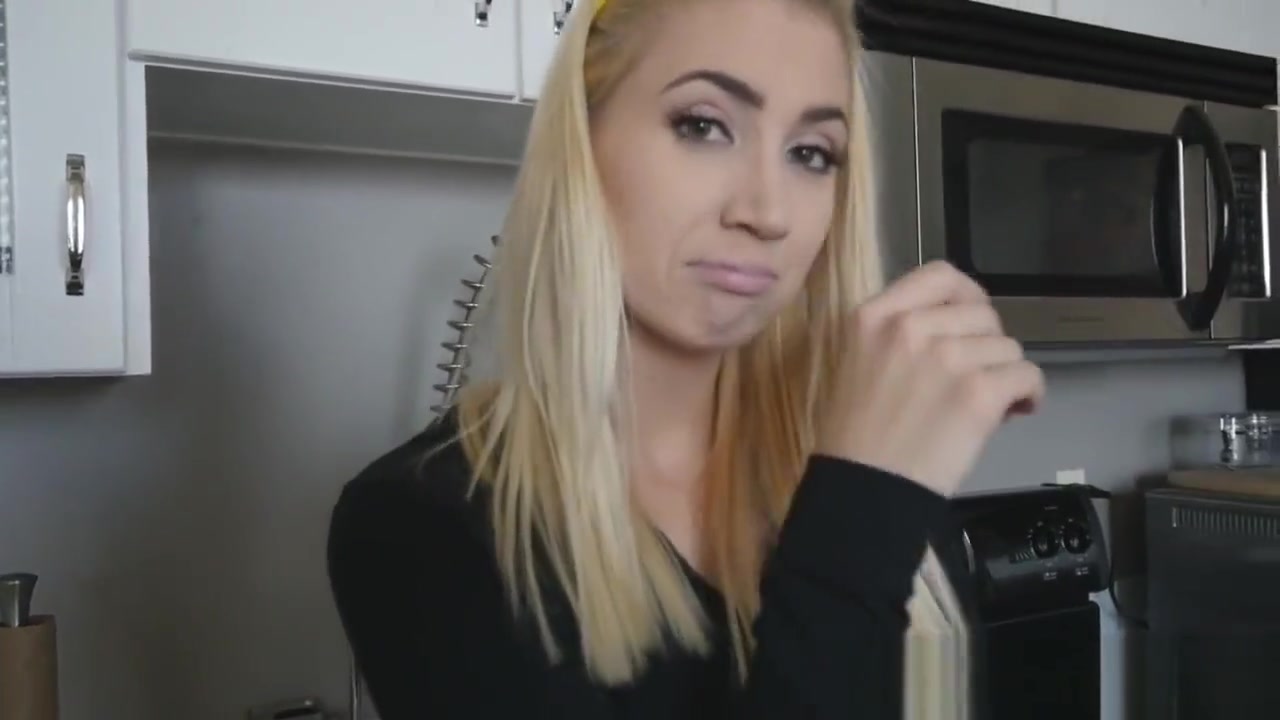 Stepsister sucks for cum