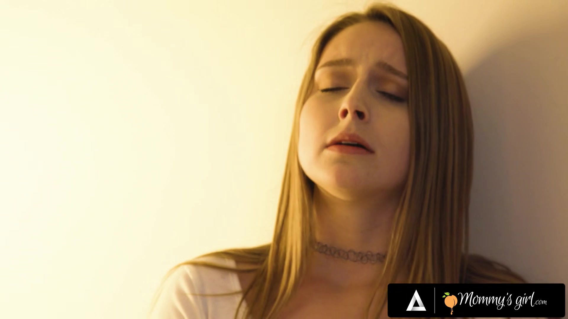 MOMMYSGIRL Laney Grey Caught Her Bestie Fucking Her Stepmom During ***over