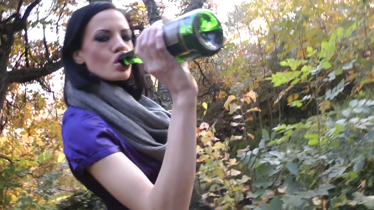 Fisting from a horny brunette