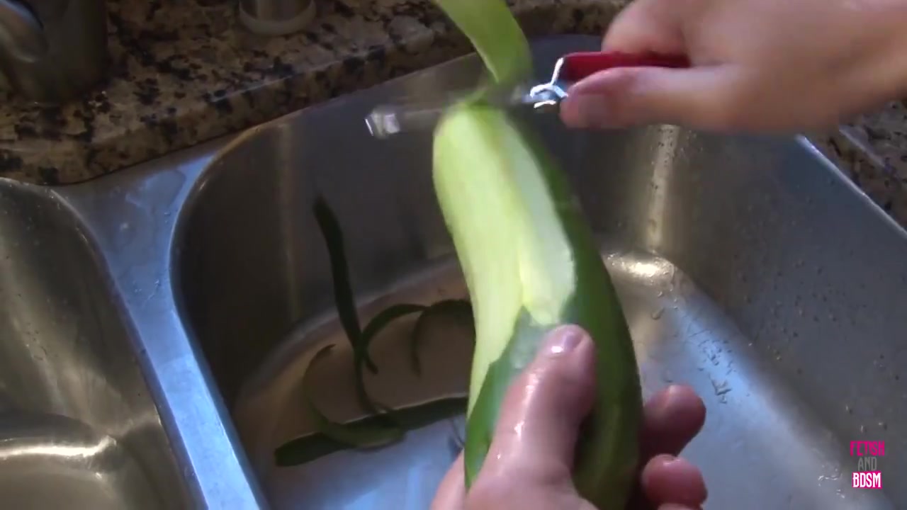 A Desperate Housewife Uses Cucumber And Carrot As A Substitute For A Big Hard Cock
