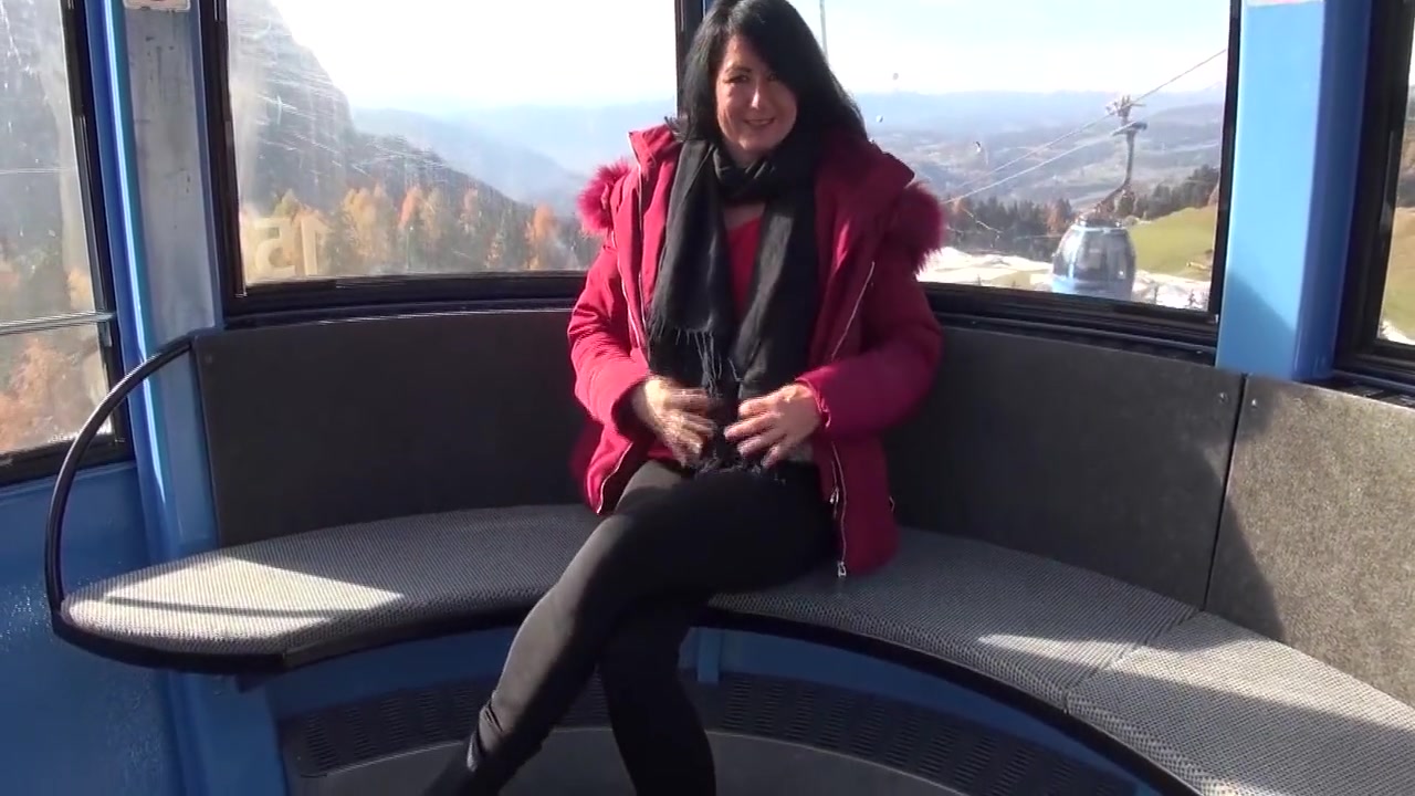 Public! Hot Ass Fuck With A Stranger On The Cable Car!