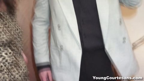 Young Courtesans - Foxy Di - First courtesan experience pays off