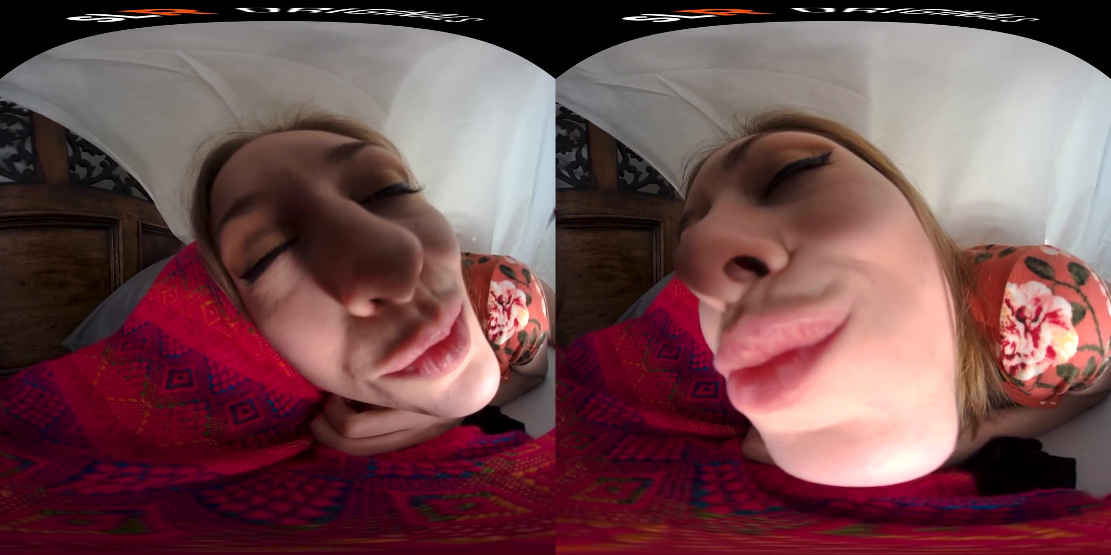 In Bed with Lindsey Love - SexLikeReal
