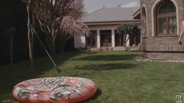 Good Help Is Hard To Find - S16:E11 - Nfbusty