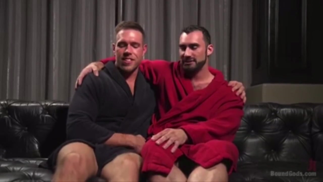 Hunks In Latex And Bondage