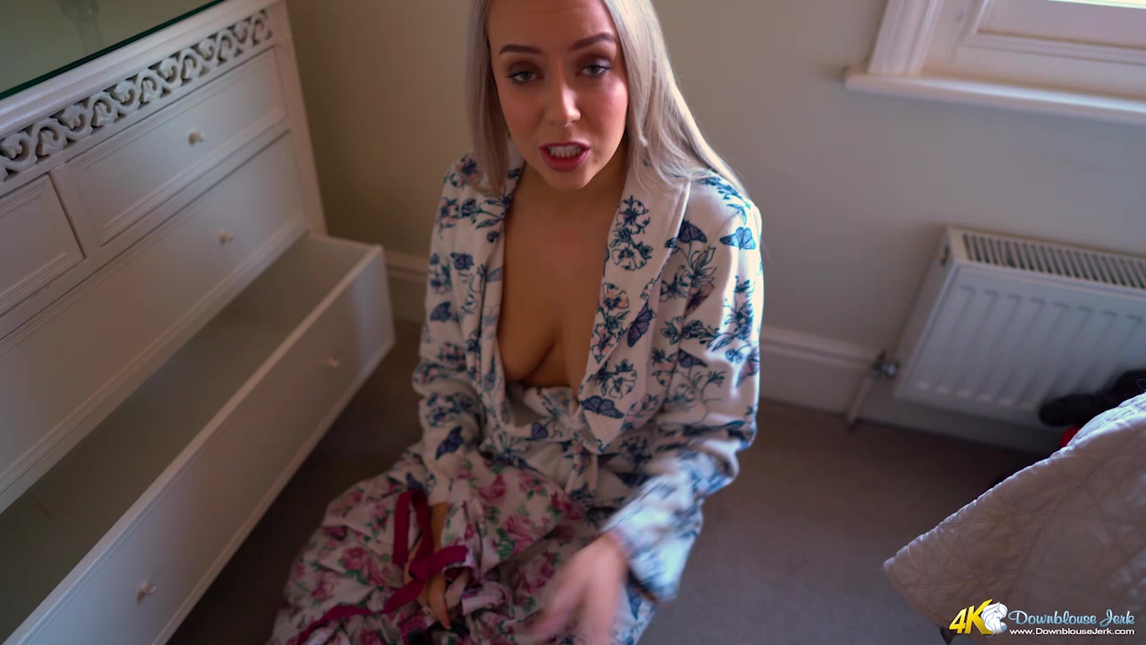 Sneak A Peek - DownblouseJerk