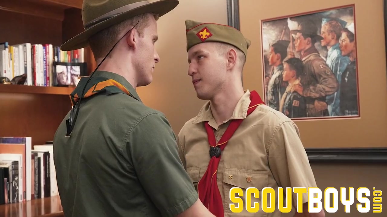 Gets A Reach Around During Sex - Noah White