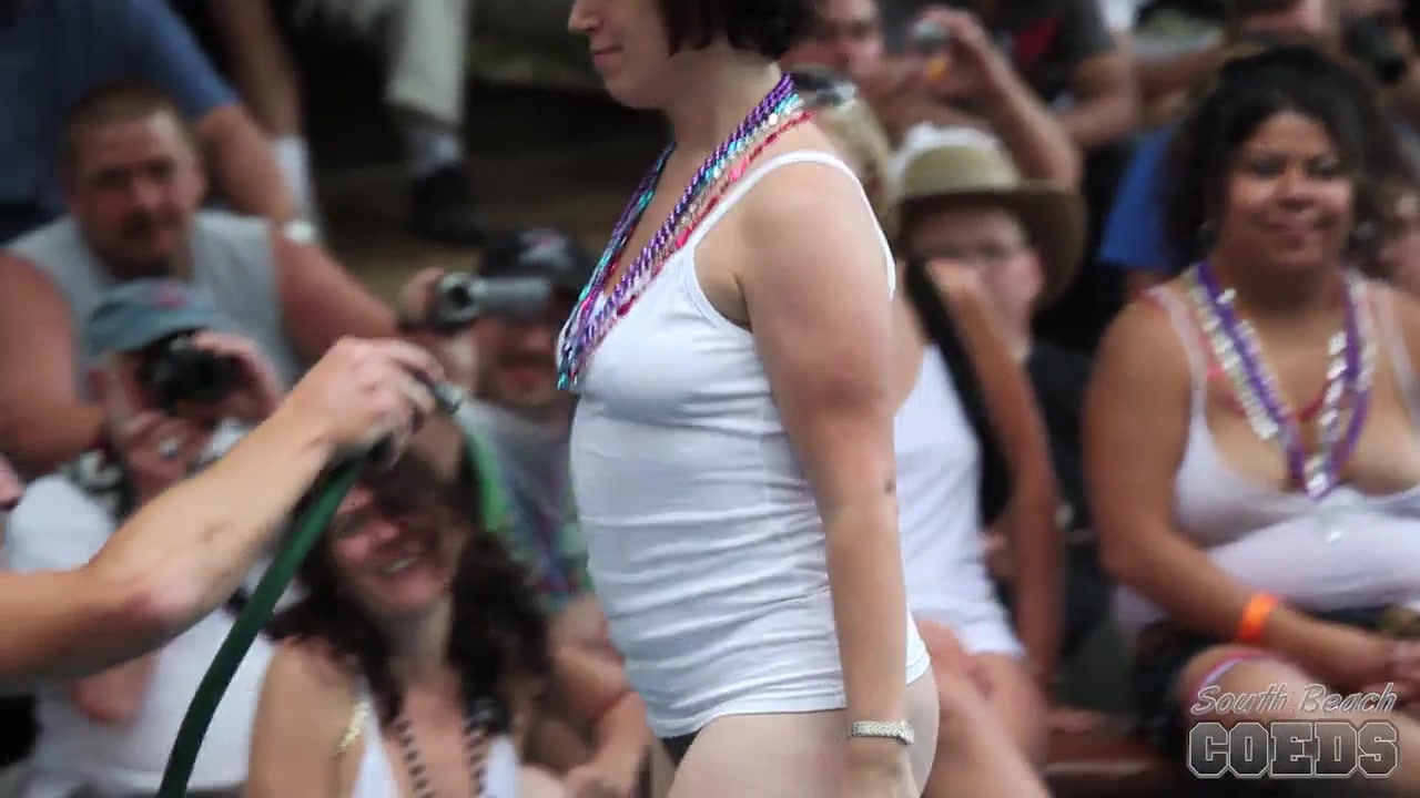 Video And Photos From The 2009 Show By Camera Guy Damen - SouthBeachCoeds