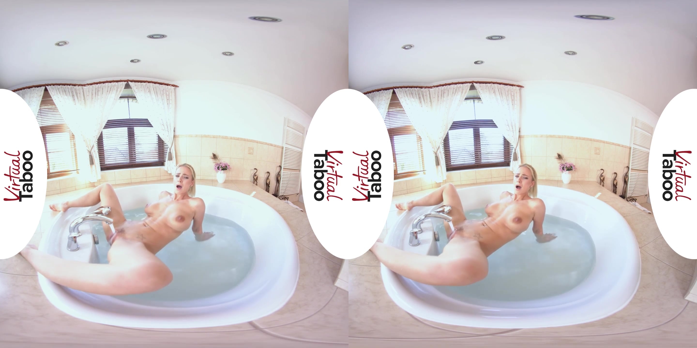 Bathtime With MILF Natalie - VirtualTaboo