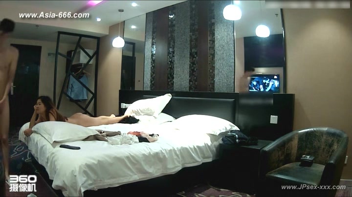 Hackers use the camera to remote monitoring of a lover's home life.167