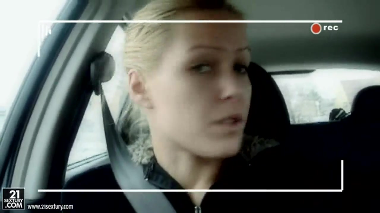 Sophia drives through Canada, and chit-chats