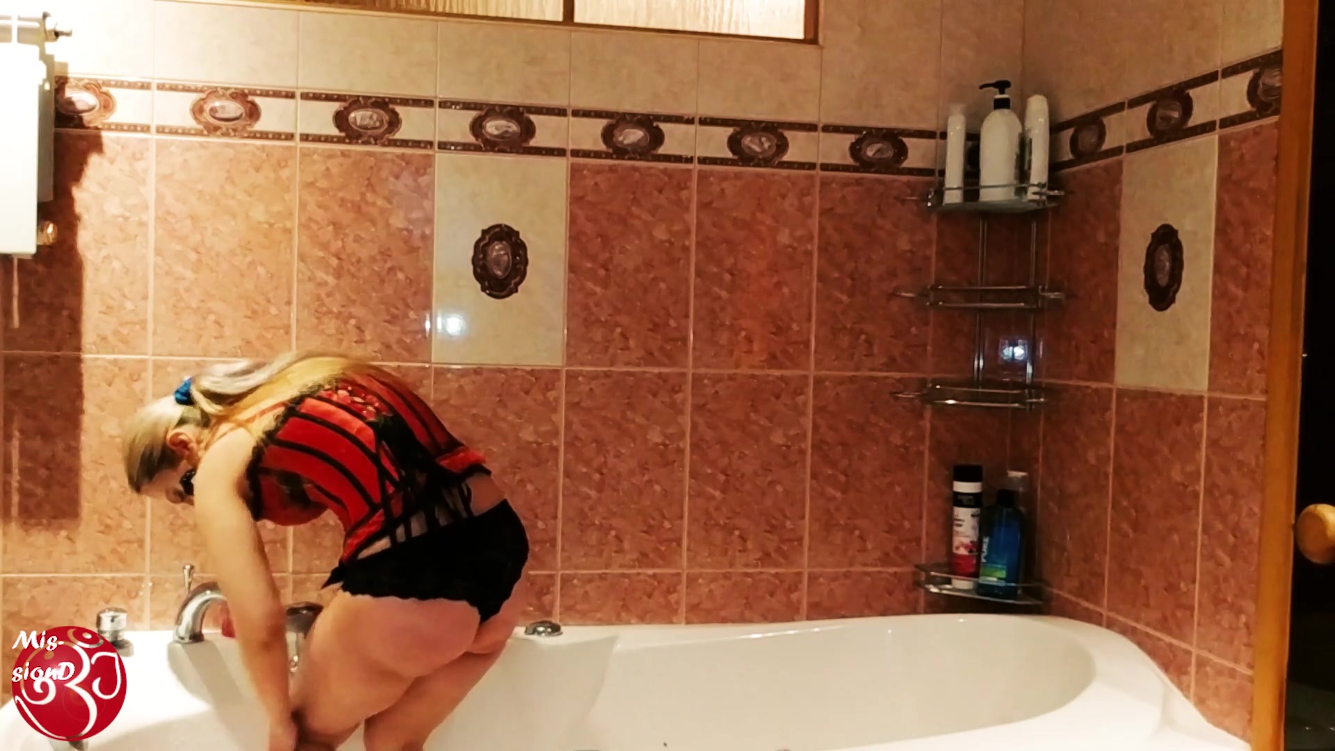 Ass Shaking - Sex Movies Featuring Findom Goaldigger