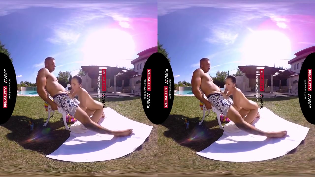 Sasha Rose - Garden Fun With Vr