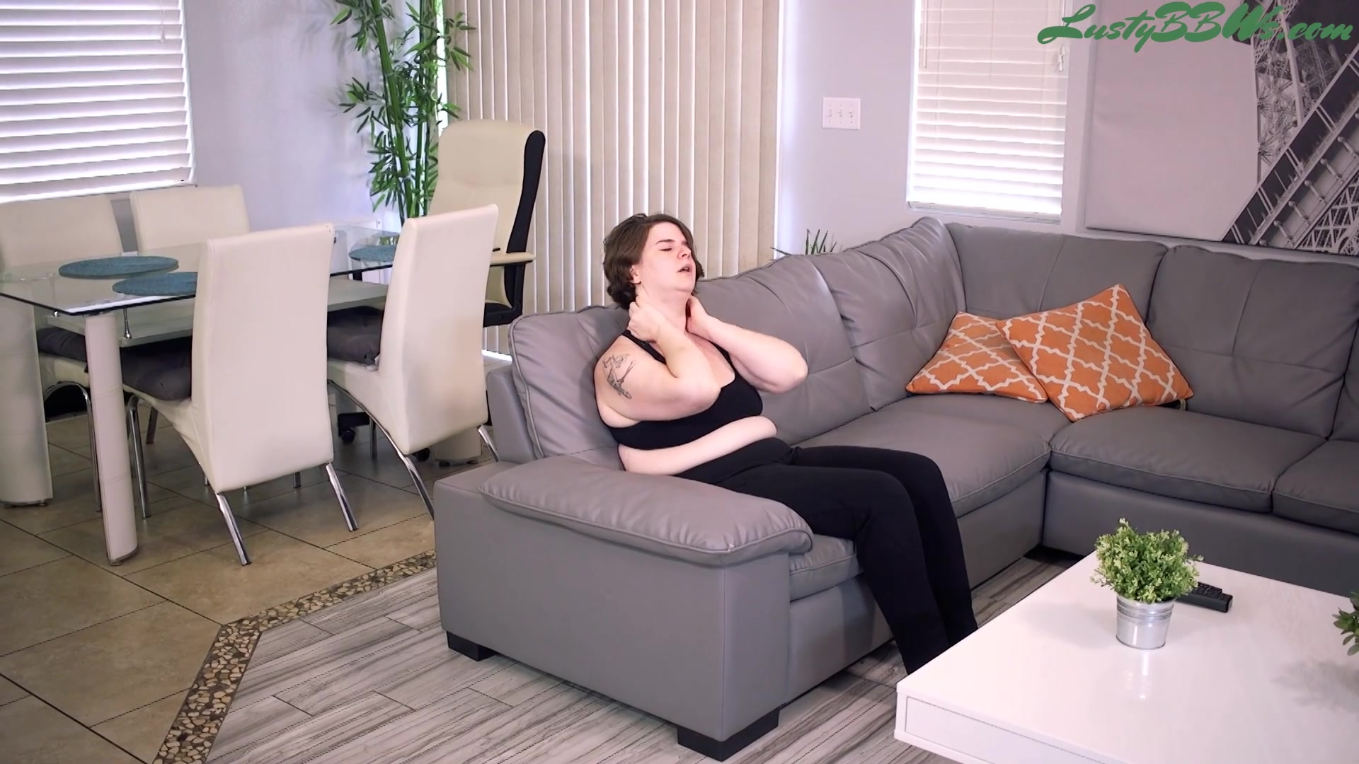 Breast Worship With Step mommy Tabitha - Sex Movies Featuring Lusty Bbw