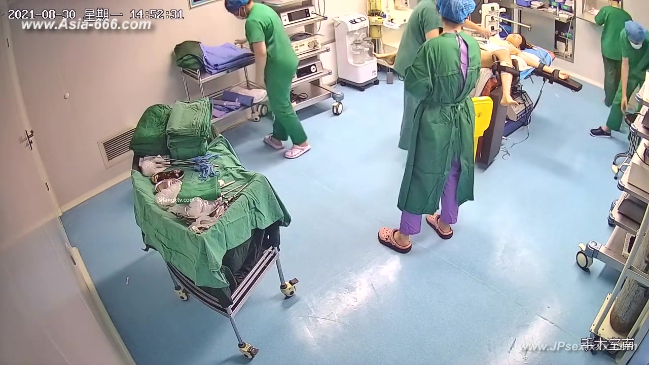 Peeping Hospital patient.21