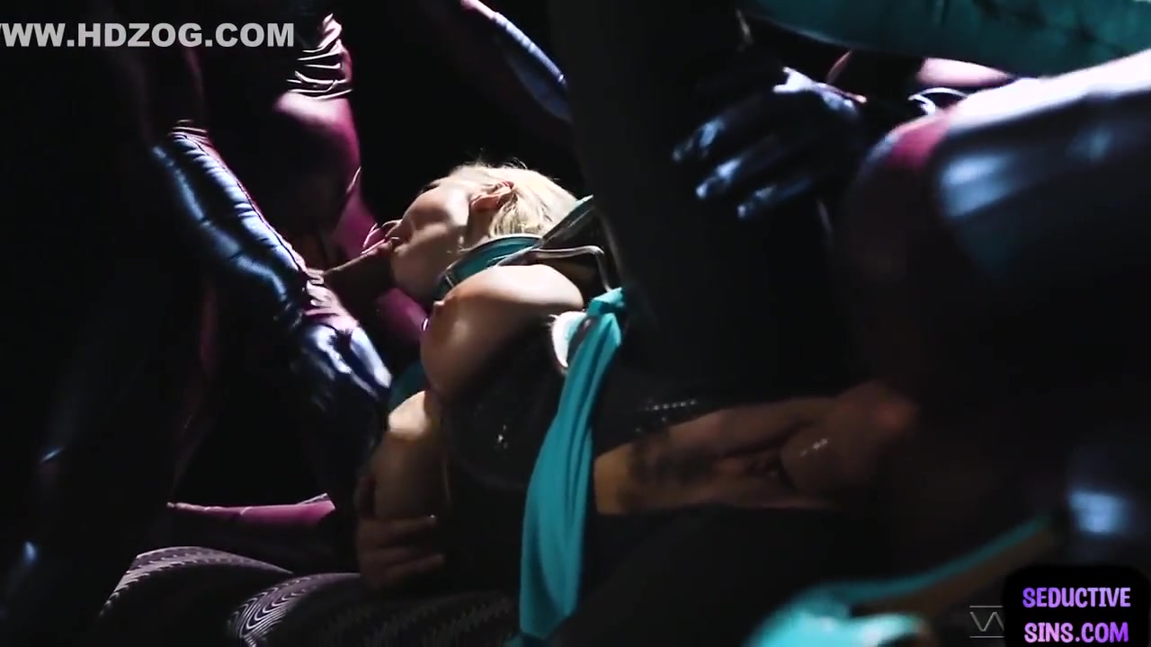Milf Deepthroats While Pussybanged In Mmf 3some