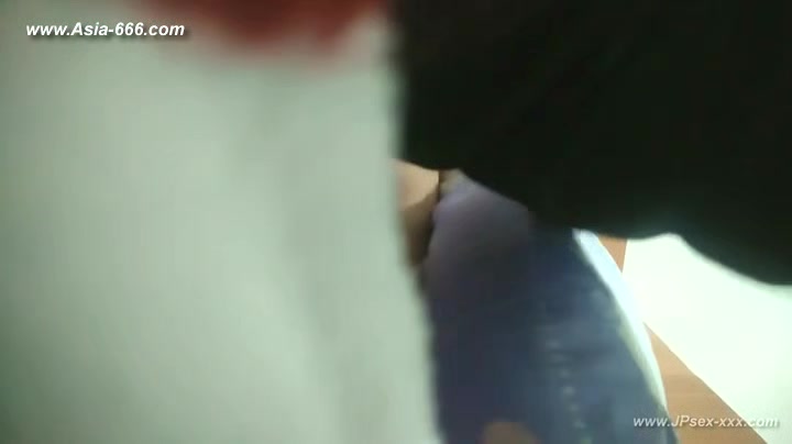 chinese man fucking callgirl in hotel.39