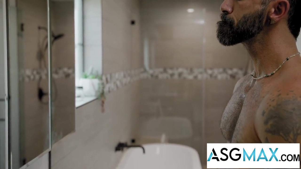 Adam Ramzi In Arrogant Hunk Can Only Cum Fucking In Front Of Mirror
