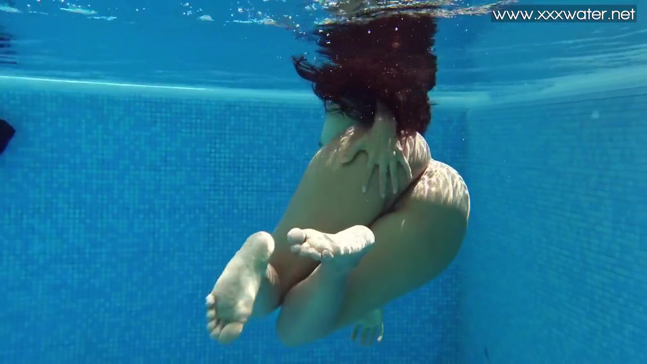 Small Tits Latina Babe Underwater