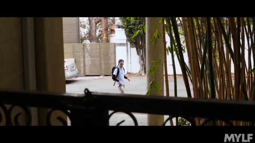Peeping Tom Pussy Bomb - MYLF