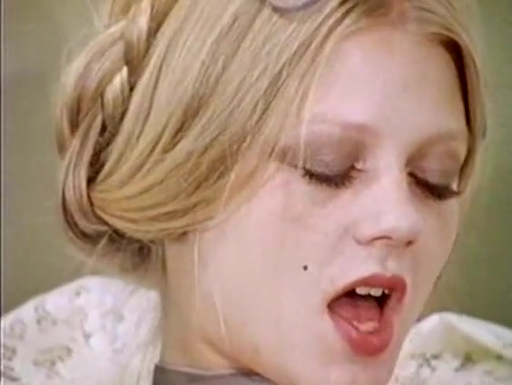 Crazy vintage sex star in classic sex video