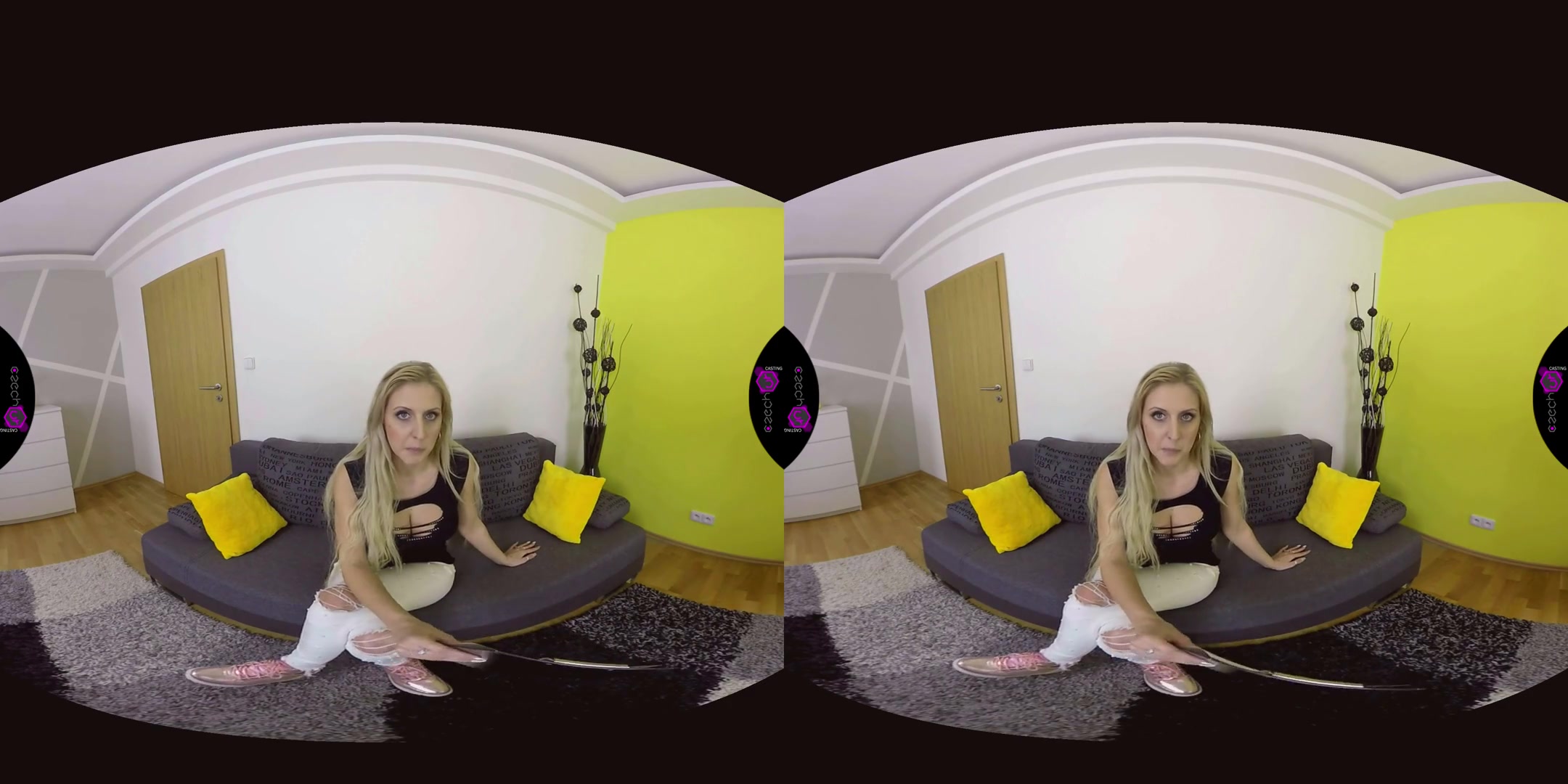 Jessica Hunter in Her First Porn Experience Ever - CzechVRCasting