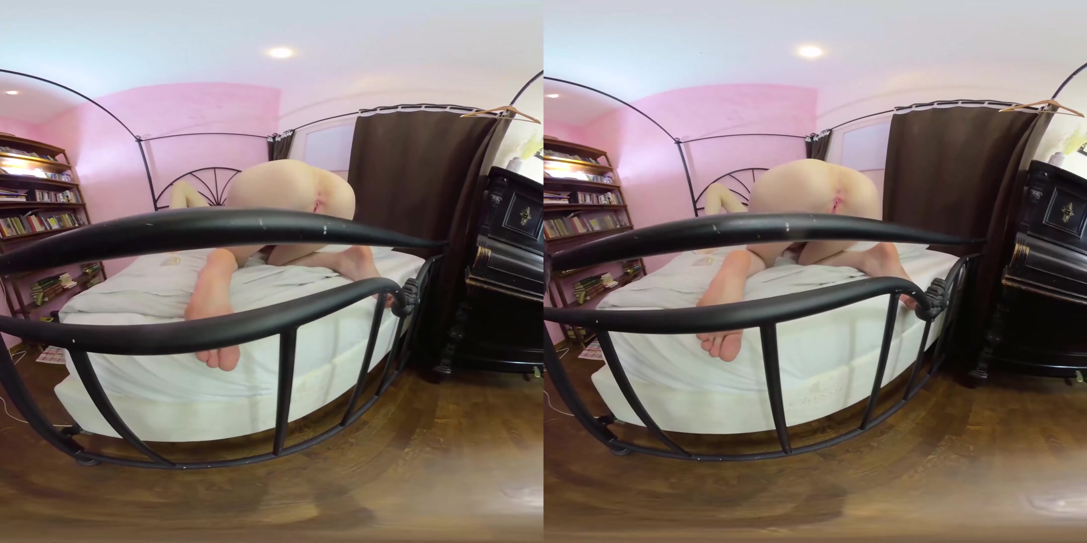 Lesbogames With Nekokimiko And Karolina In Lingerie - VRmodels