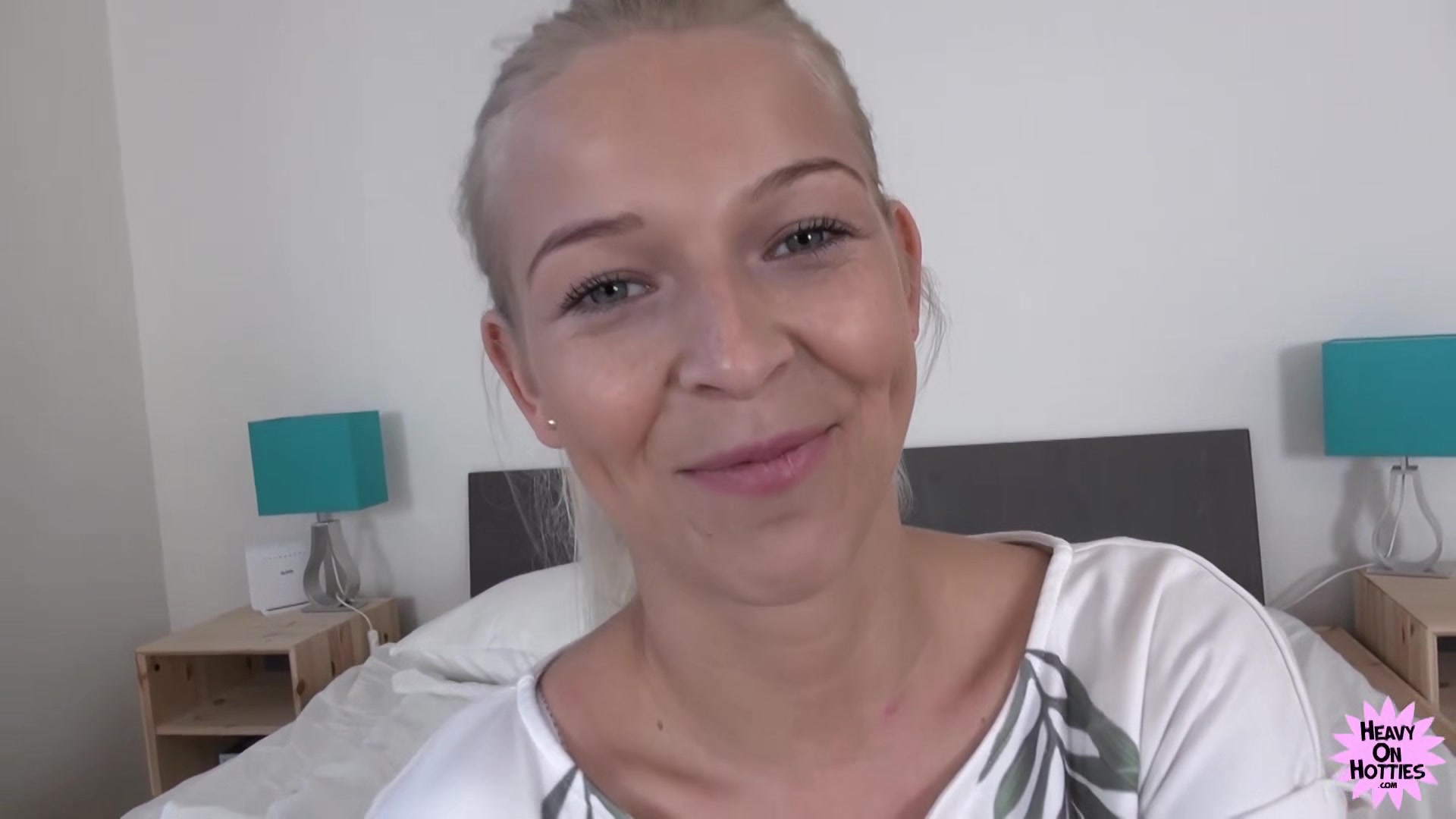 Yellow Brick Road With Karol Lilien - HeavyOnHotties