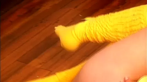 Teen Diana Solo Orgasm Fingering Pussy