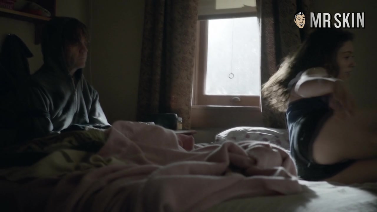 Rose Leslie Will Make You Thorny - Mr.Skin
