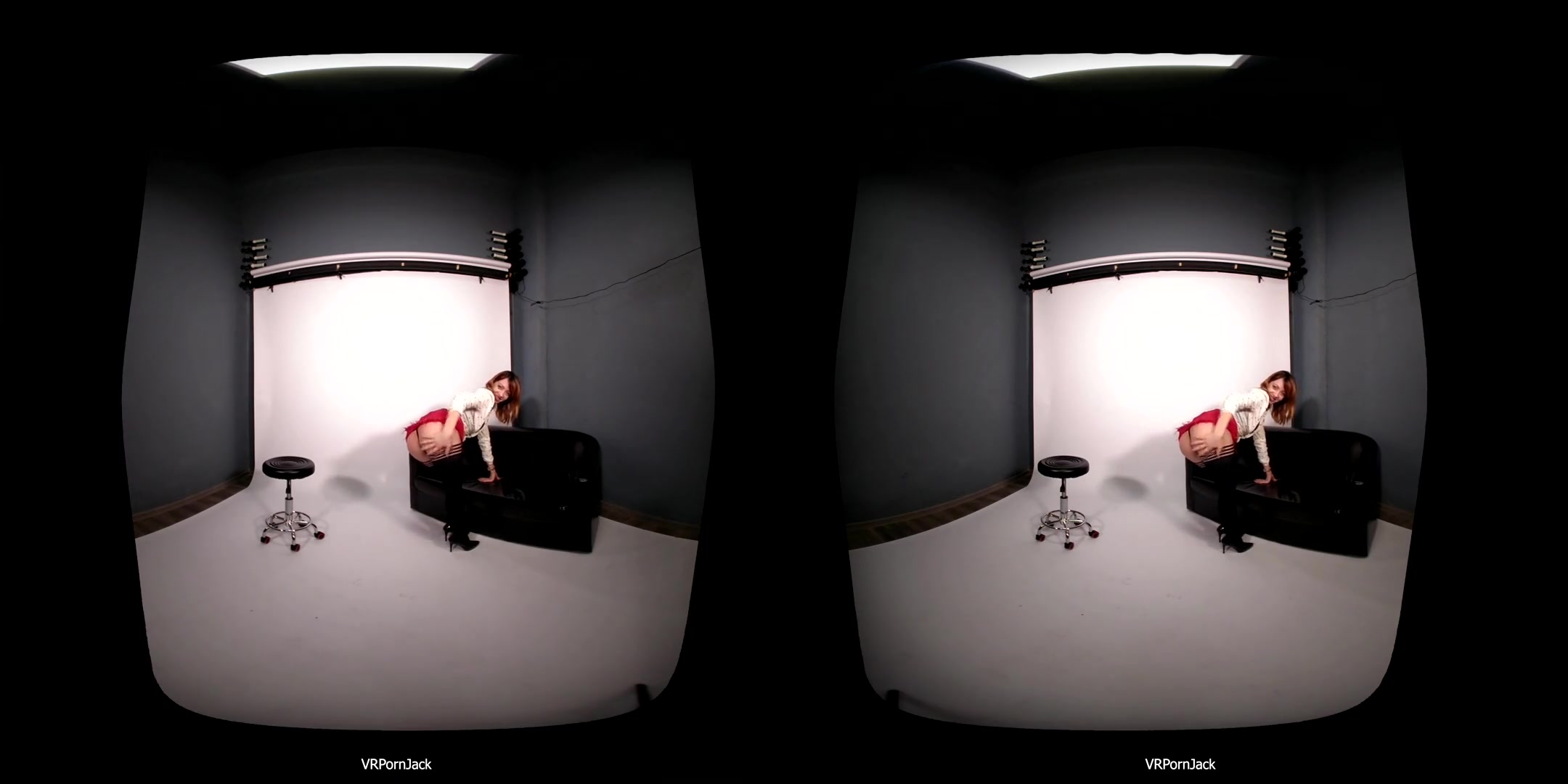 Mia Diamond in Studio Slut: Ep. 1 - VRpornjack
