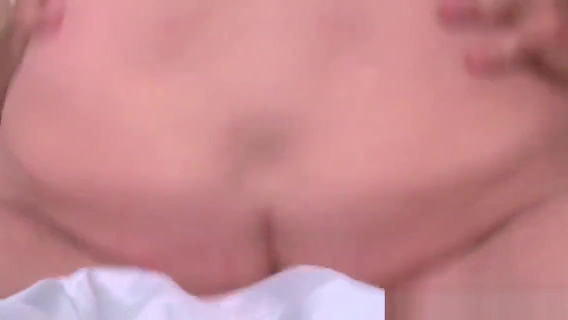Curvy shemale cockriding male lover