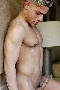 Gio Lockwood