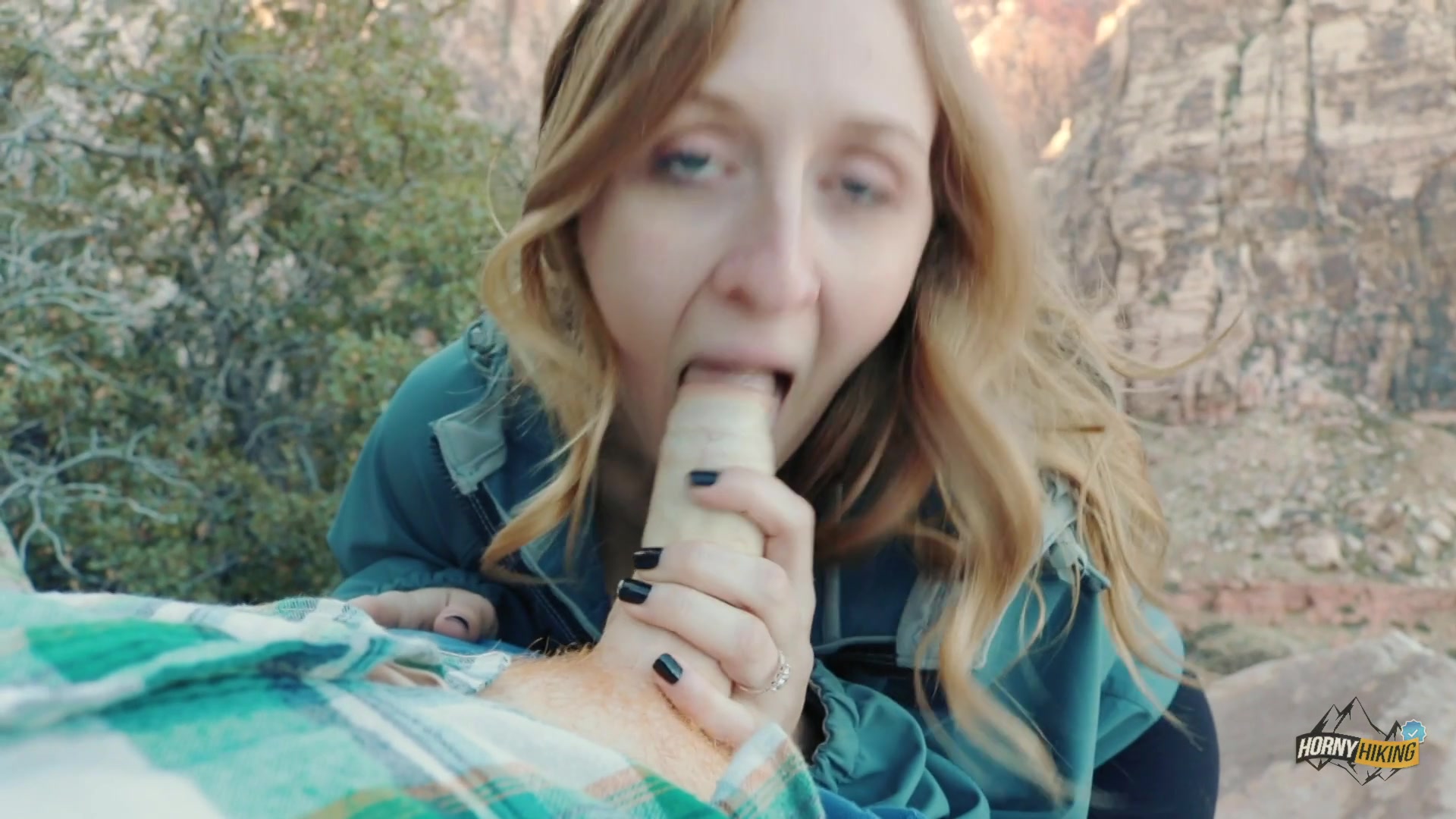 Quickie In The Mountains - Sex Movies Featuring Molly Pills