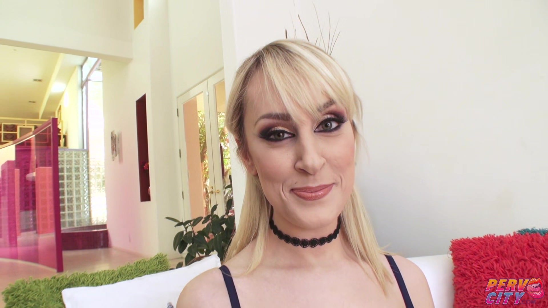Hot Blonde Maxim Law Masturbation