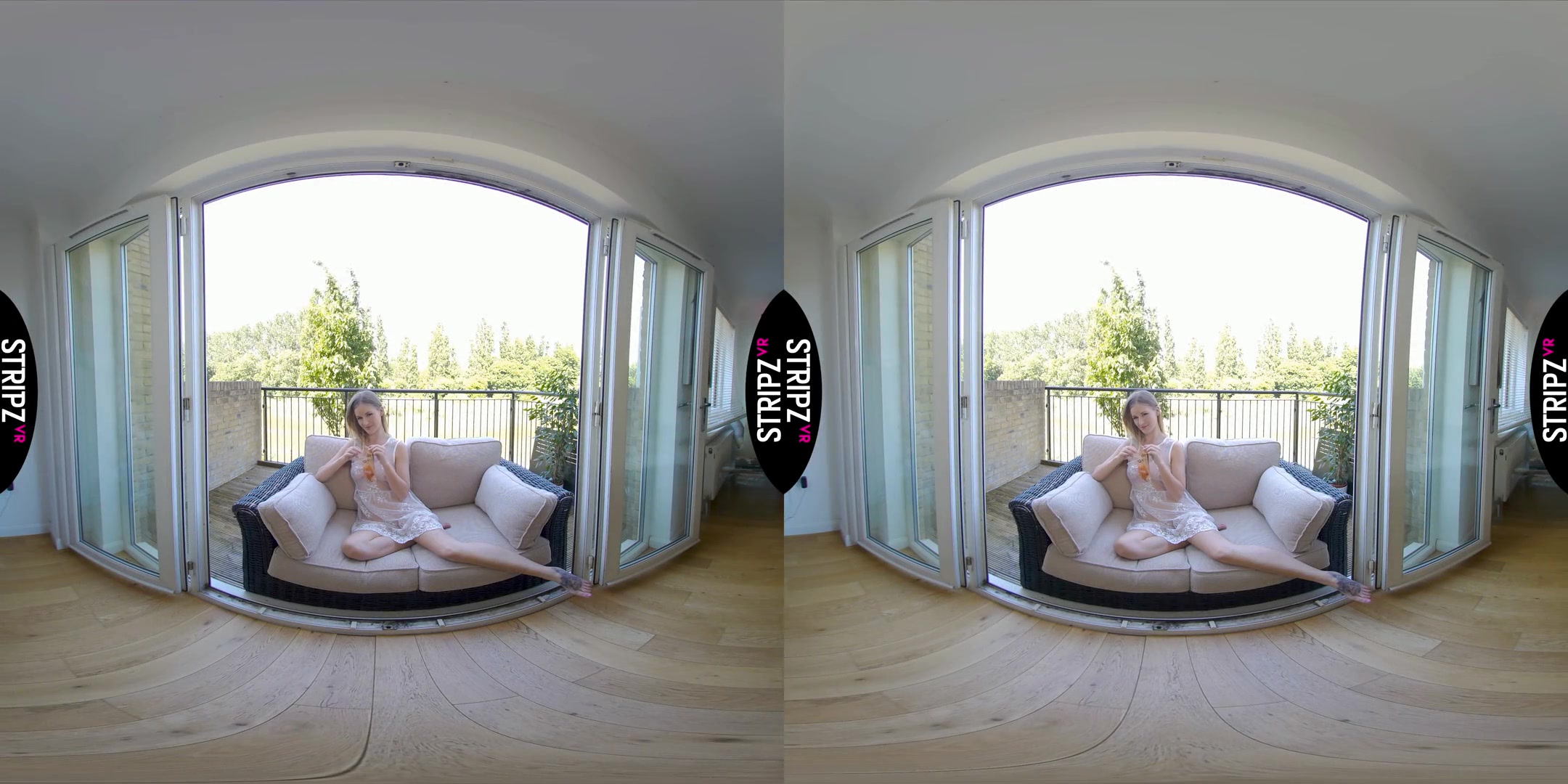 Suck Me! - Gorgeous Blonde Babe Solo Striptease in VR