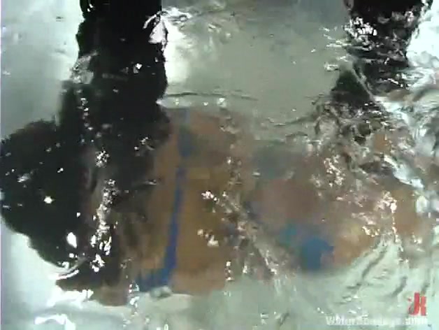 Nadia Styles in Waterbondage Video