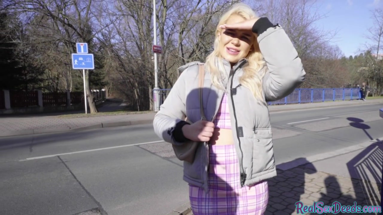 Public pickedup amateur gets her pussy spread by lucky stranger