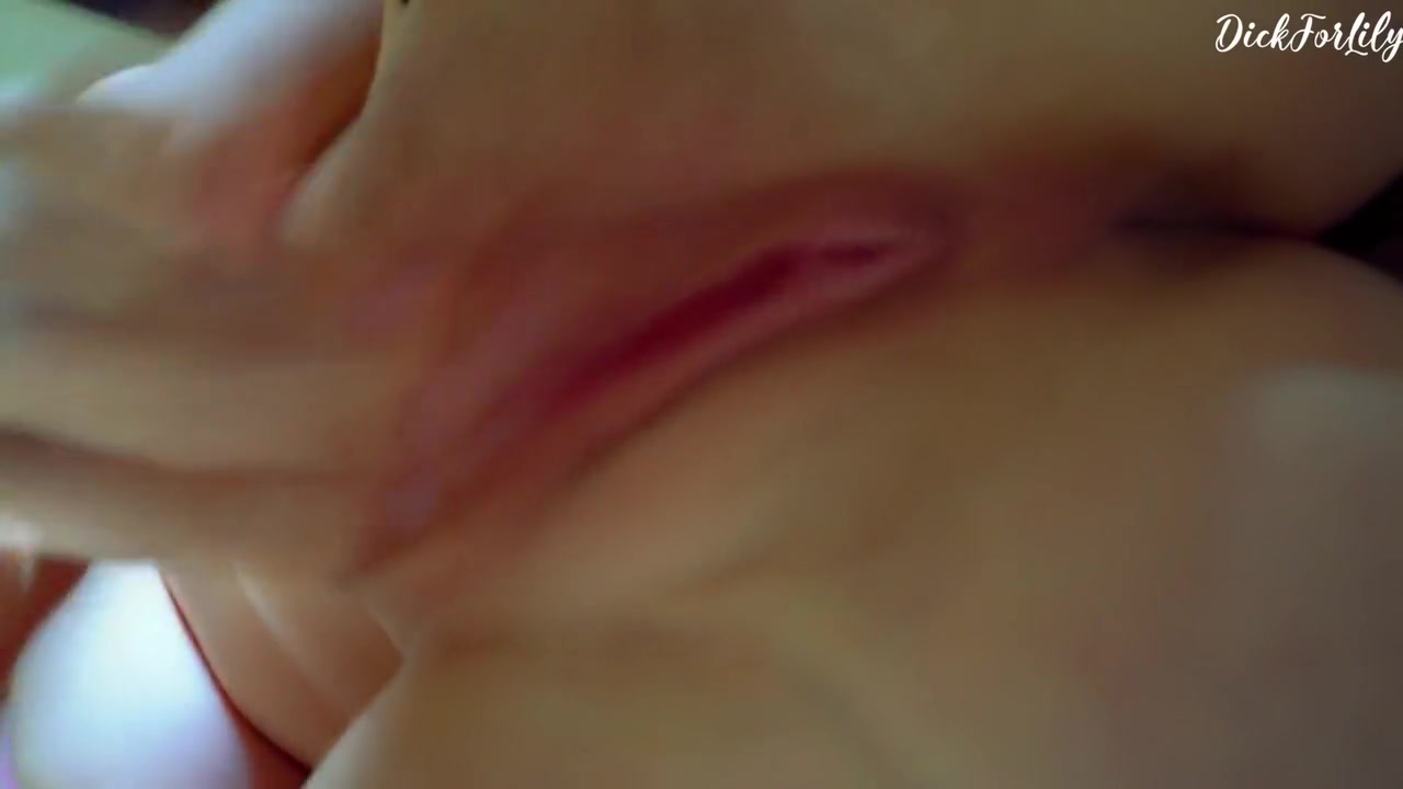 I Found This Video On My Step sisters Phone And Immediately Cum