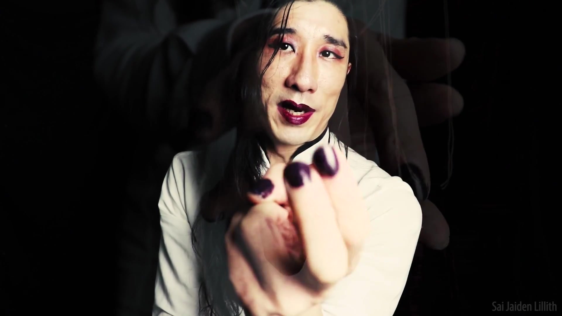 Long Fingered Hands (Solo)