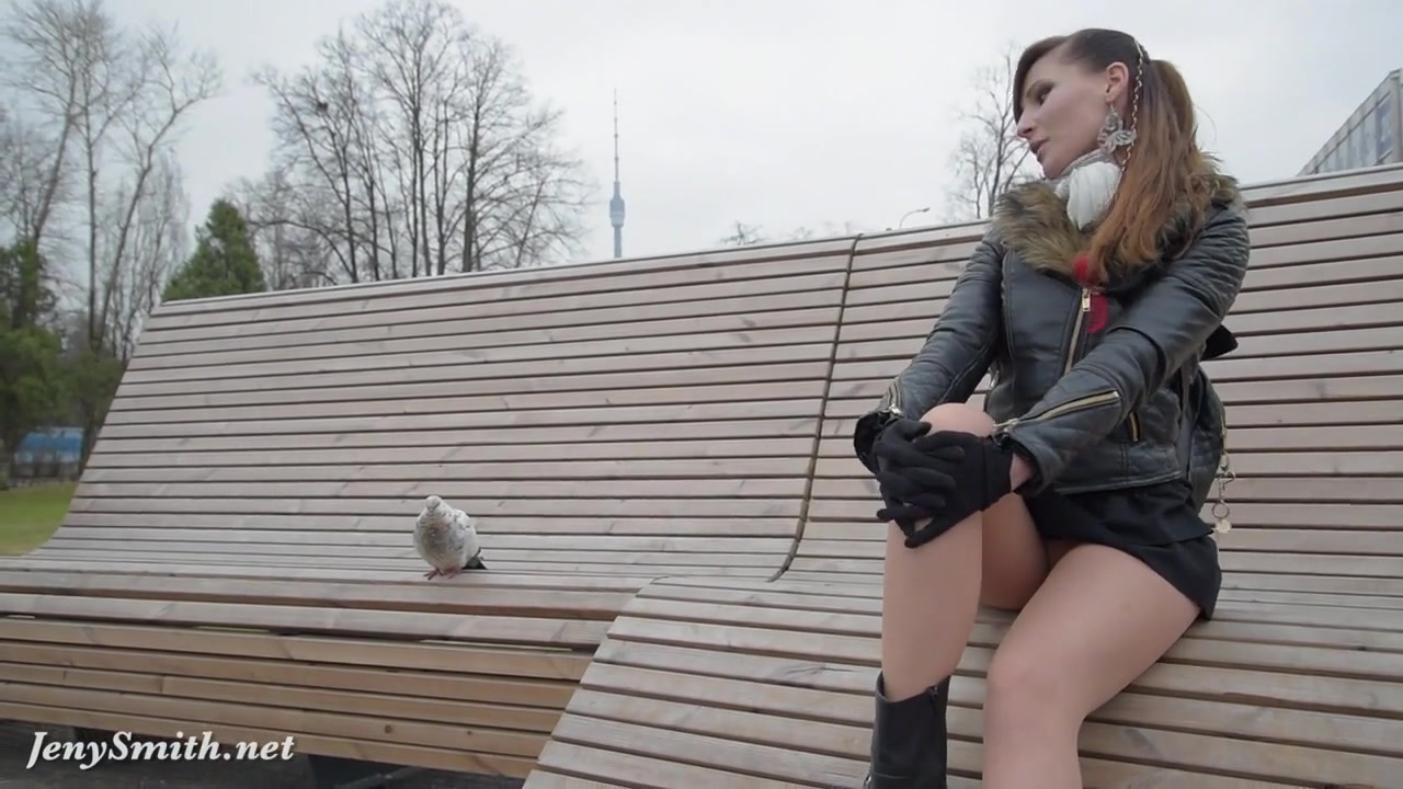 Jeny Smith seamless pantyhose public upskirt