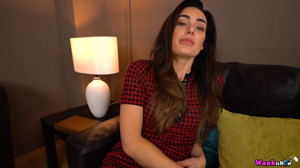 Laura - Little Game - Sexy Videos - WankitNow